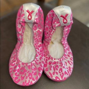 NEW Pink Cheetah Storehouse Flats shoes